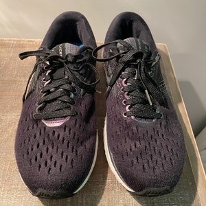 Brooks Black & Purple Shoes Athletic Sneakers Size 8